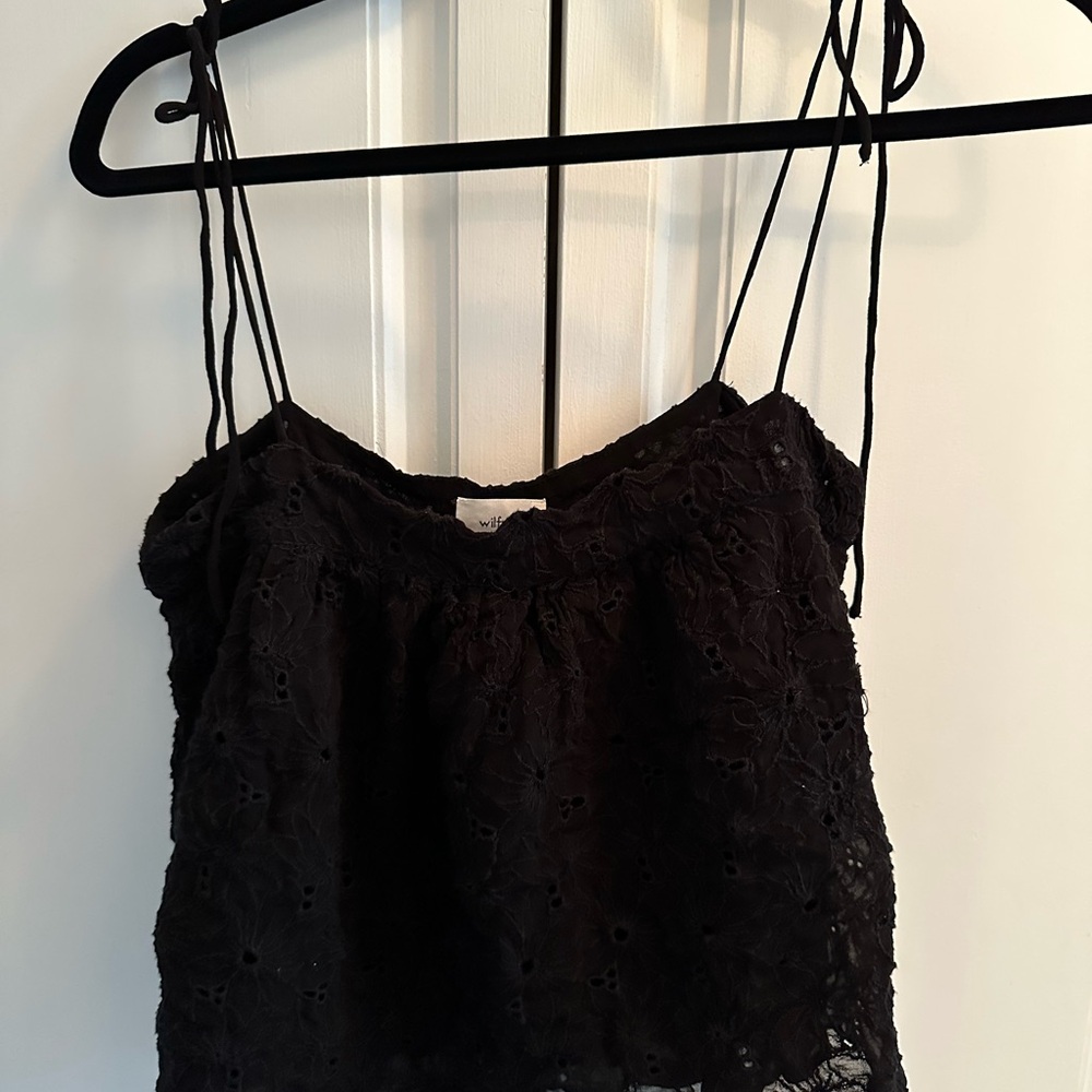 Wilfred Black Crop Camisole Spaghetti Straps